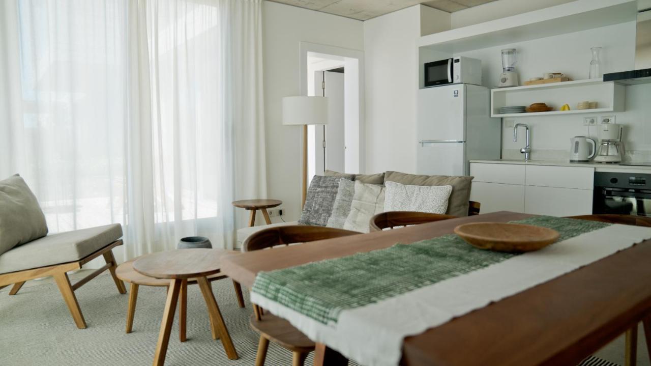 Casagrande Hotel & Beach Club 호세 이그나시오 외부 사진 A typical apartment at the complex