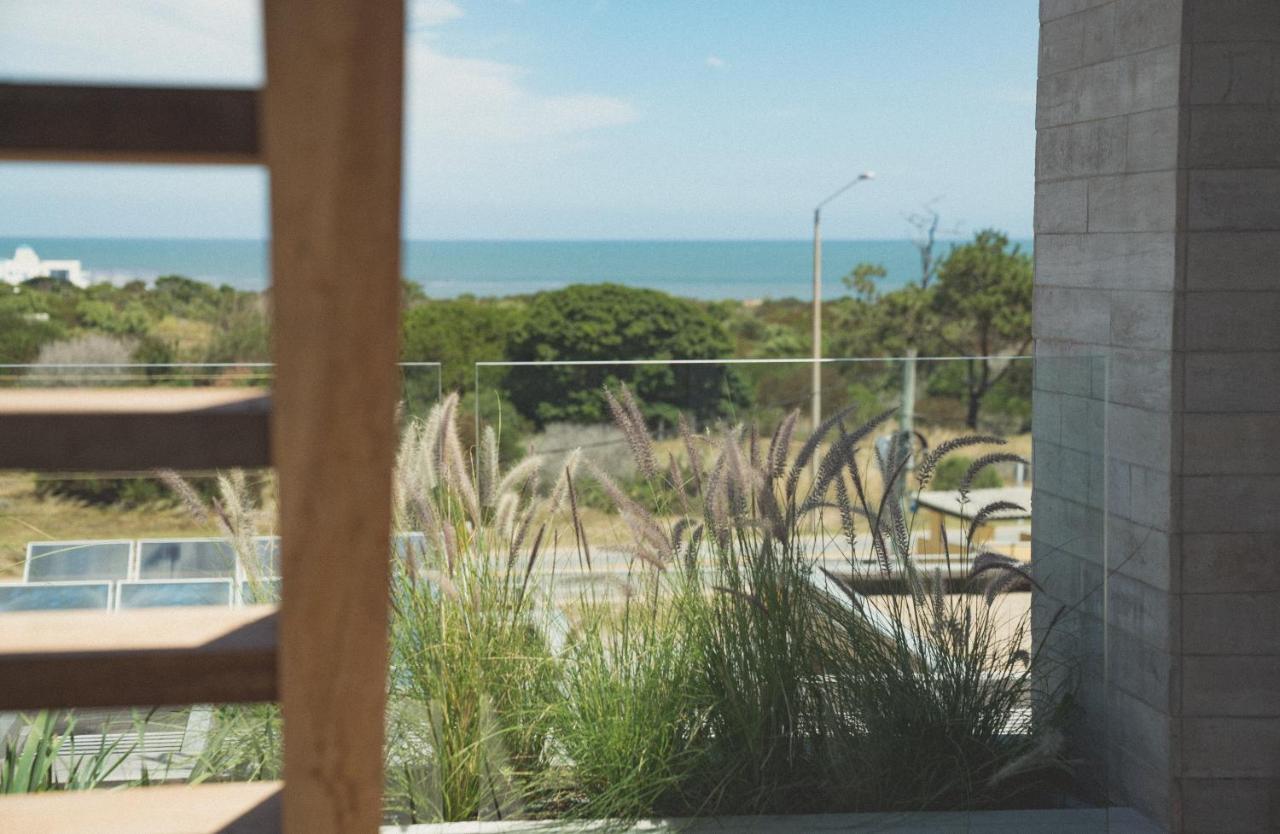 Casagrande Hotel & Beach Club 호세 이그나시오 외부 사진 View of the Atlantic Ocean from the lighthouse