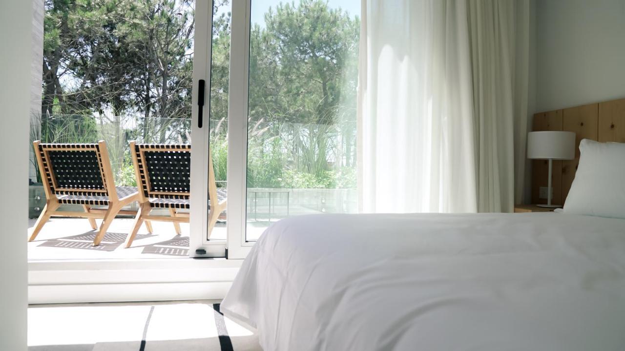 Casagrande Hotel & Beach Club 호세 이그나시오 외부 사진 A bedroom at the hotel