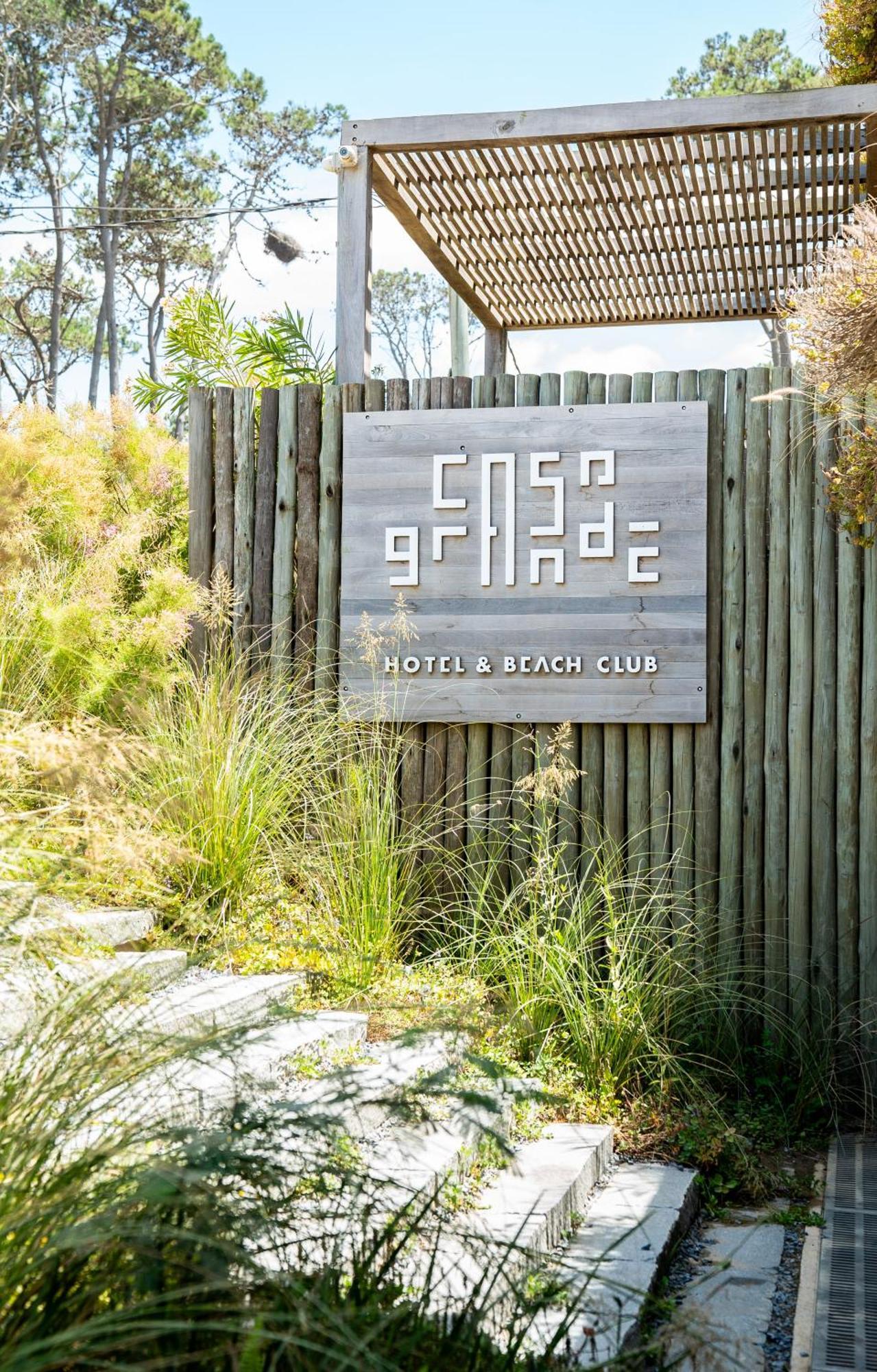 Casagrande Hotel & Beach Club 호세 이그나시오 외부 사진 Entrance sign